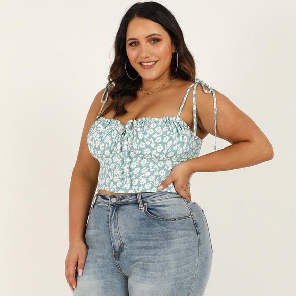 SHOWPO NWOT • I’m Touched Top in Sage Floral - Picture 3 of 4